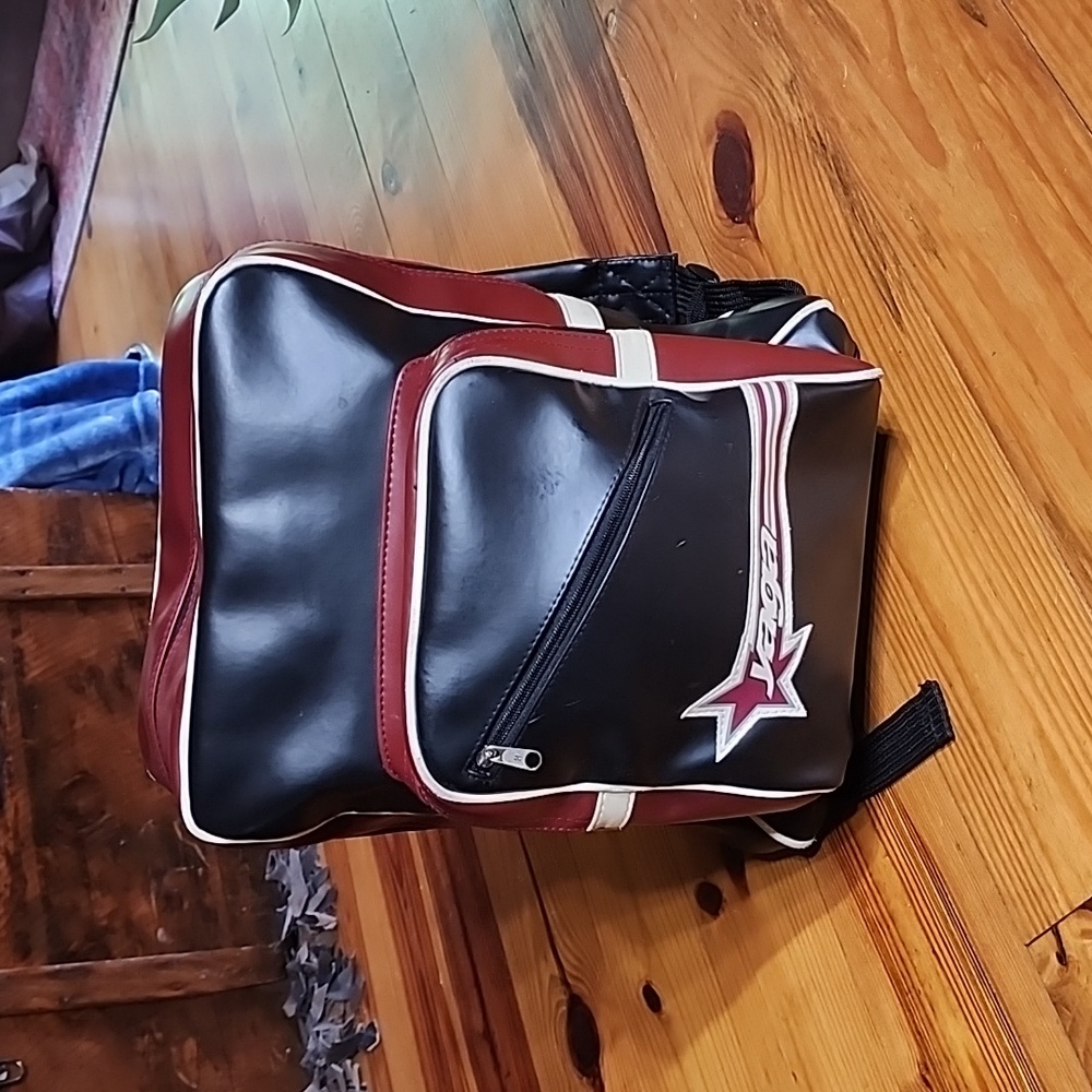 Black and Maroon Vintage Vaga Backpack
